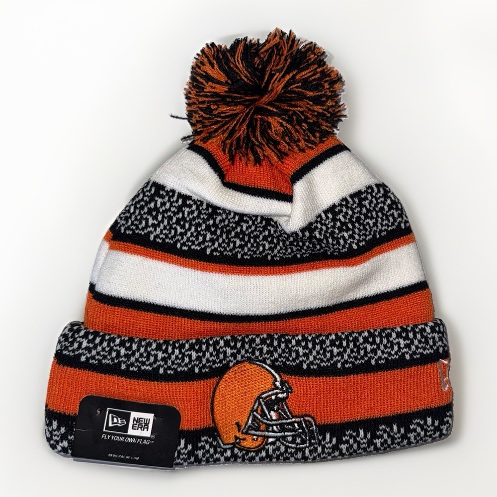 NWT New Era Cleveland Browns Fireside Knit Beanie Hat Pom Fleece Lined ONE SIZE